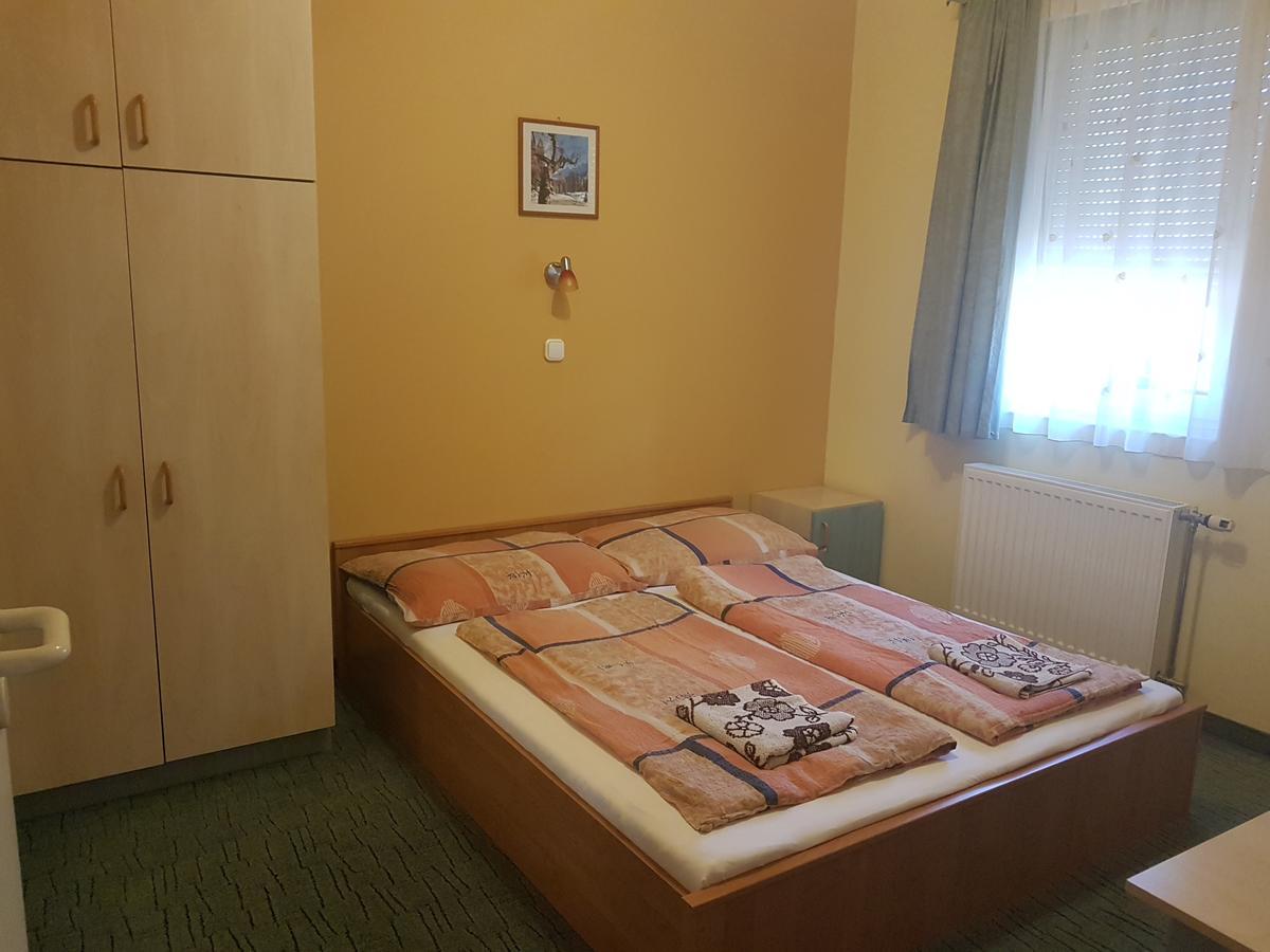 Richie Ii. Apartman Leilighet Siófok Eksteriør bilde